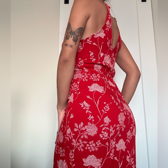 SMALL red floral peephole dress - Picture 2 of 3